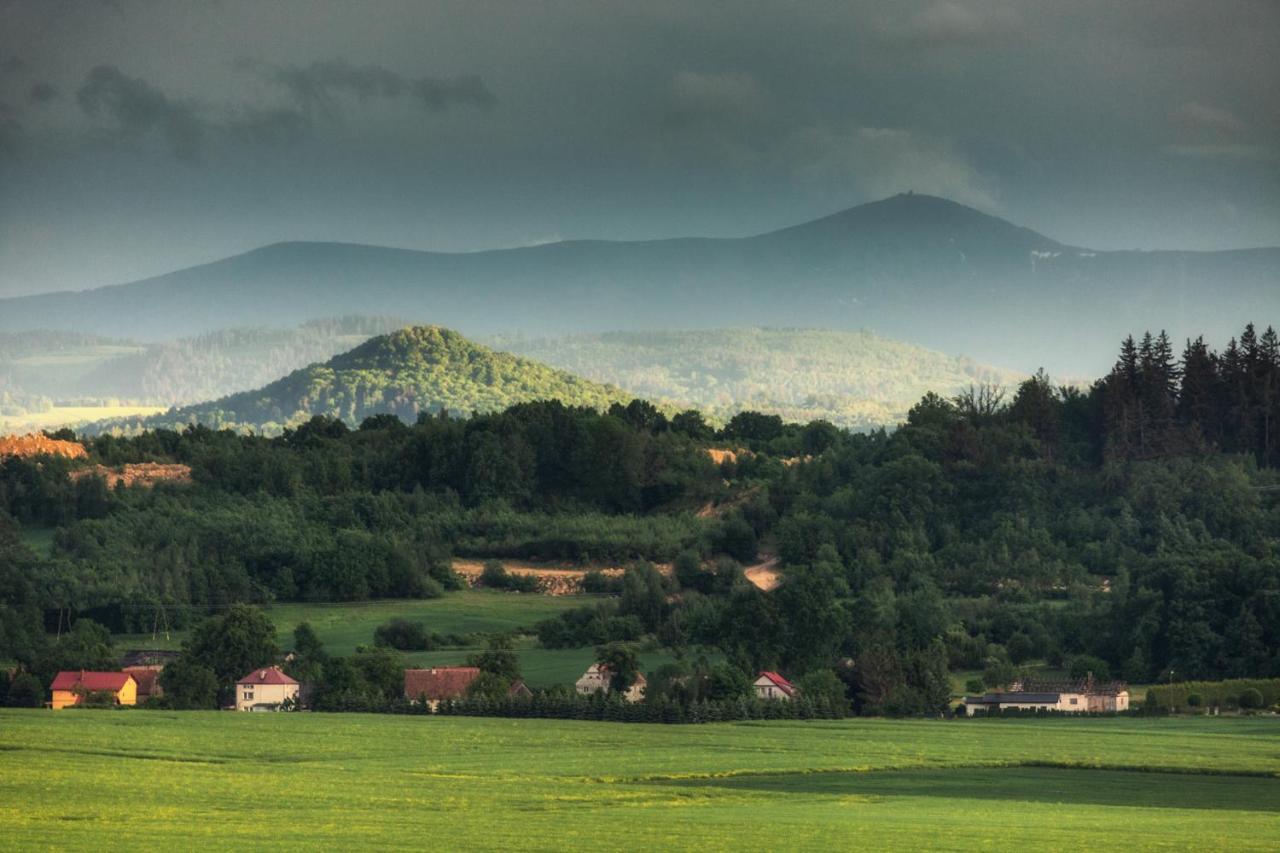 Monte Cuma Uroczysko Pod Zamkiem Grodziec Apartment Zagrodno Екстериор снимка